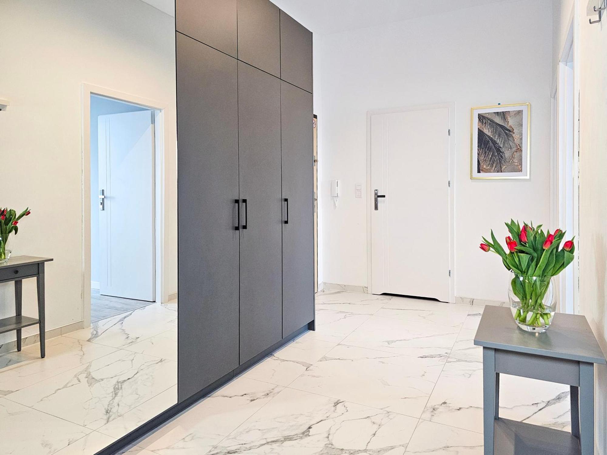 شقة Visit Baltic - Platan Tower Grey سفينويتشي المظهر الخارجي الصورة